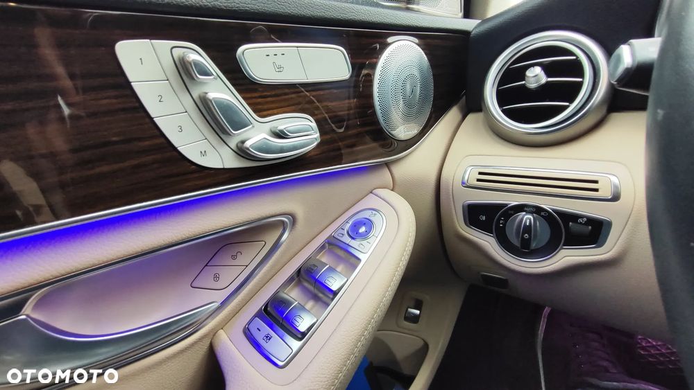 Mercedes-Benz Klasa C 300 4MATIC 9G-TRONIC - 14