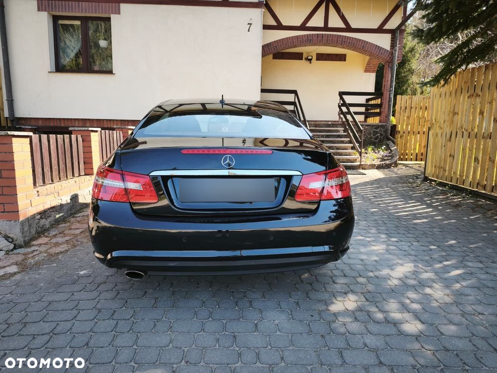 Mercedes-Benz Klasa E 200 CGI BlueEff - 7