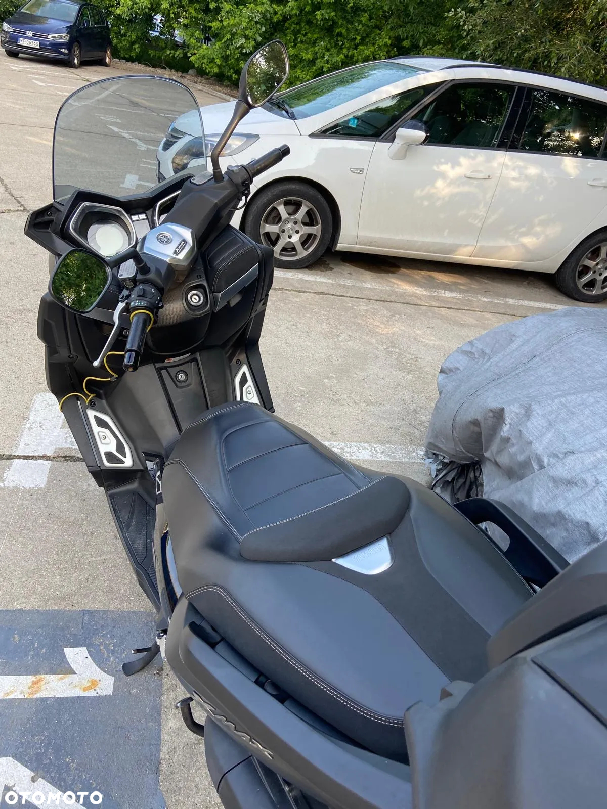 Yamaha X-max - 7