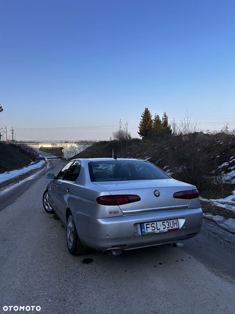 Alfa Romeo 166 - 2