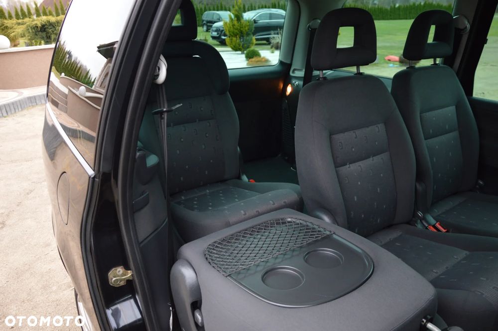 Volkswagen Sharan 1.9 TDI Comfortline Family - 23