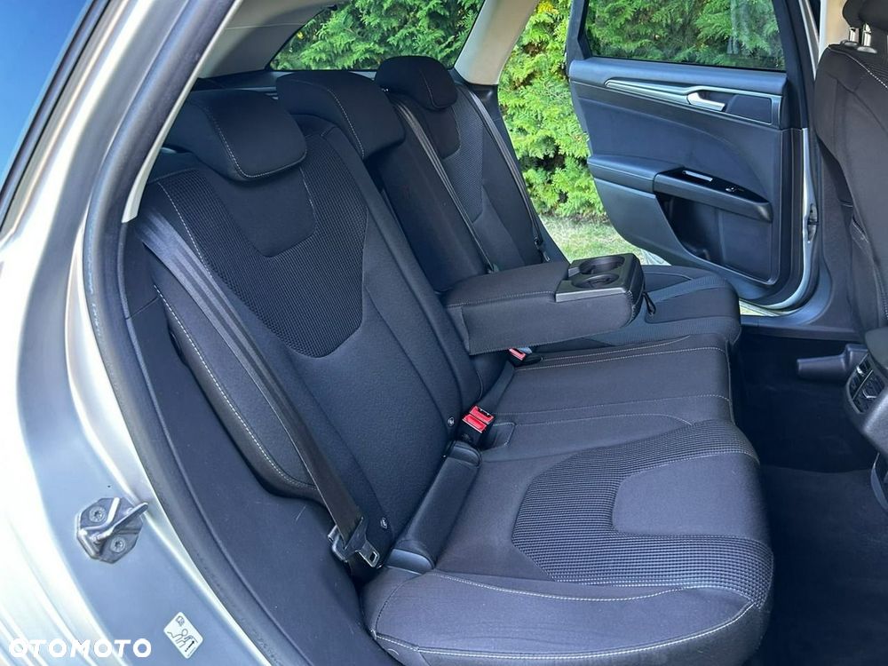 Ford Mondeo - 10