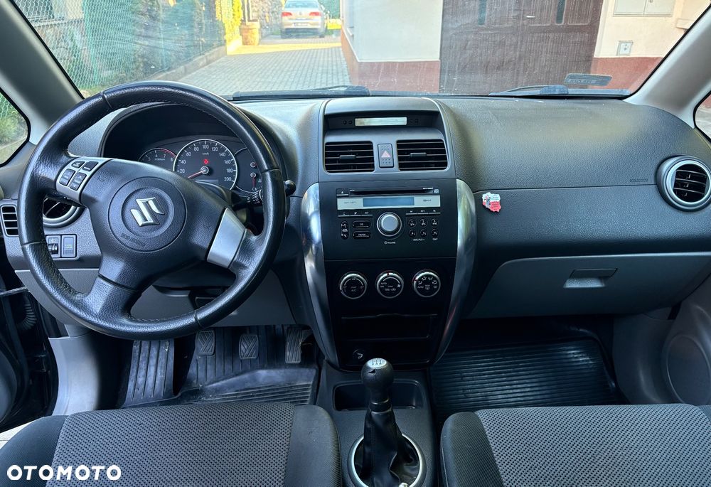 Suzuki SX4 1.5 - 6