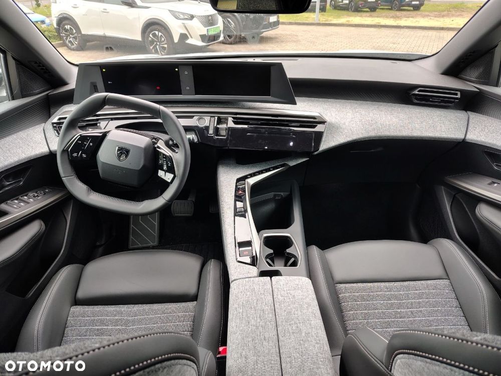 Peugeot 5008 - 10
