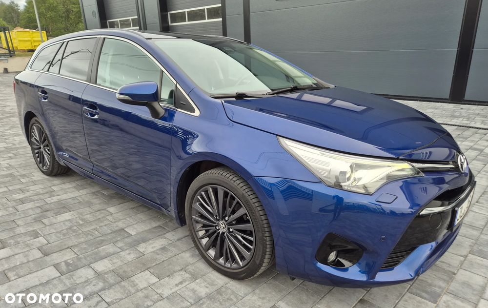 Toyota Avensis 1.8 Premium - 8