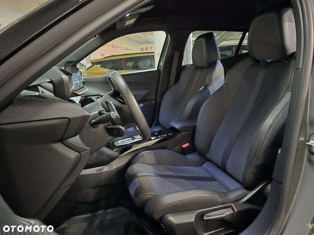 Peugeot 2008 - 14