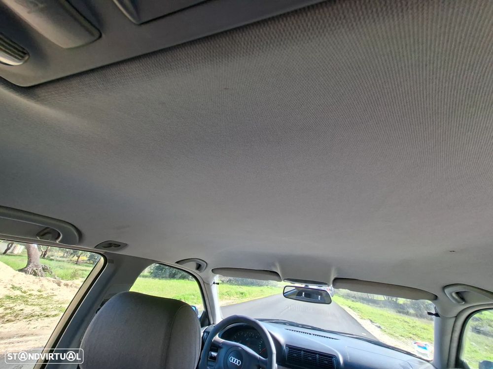 Audi A4 Avant 1.6 Ambiente - 11