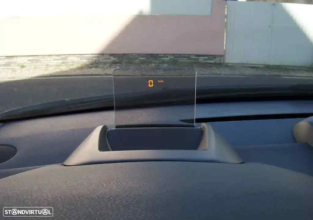 Peugeot 5008 1.6 HDi 5L Allure J17 - 18