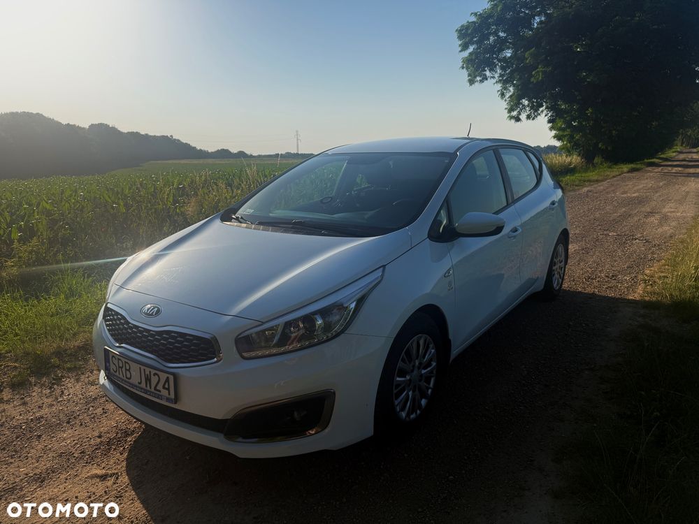 Kia Ceed 1.4 L - 7