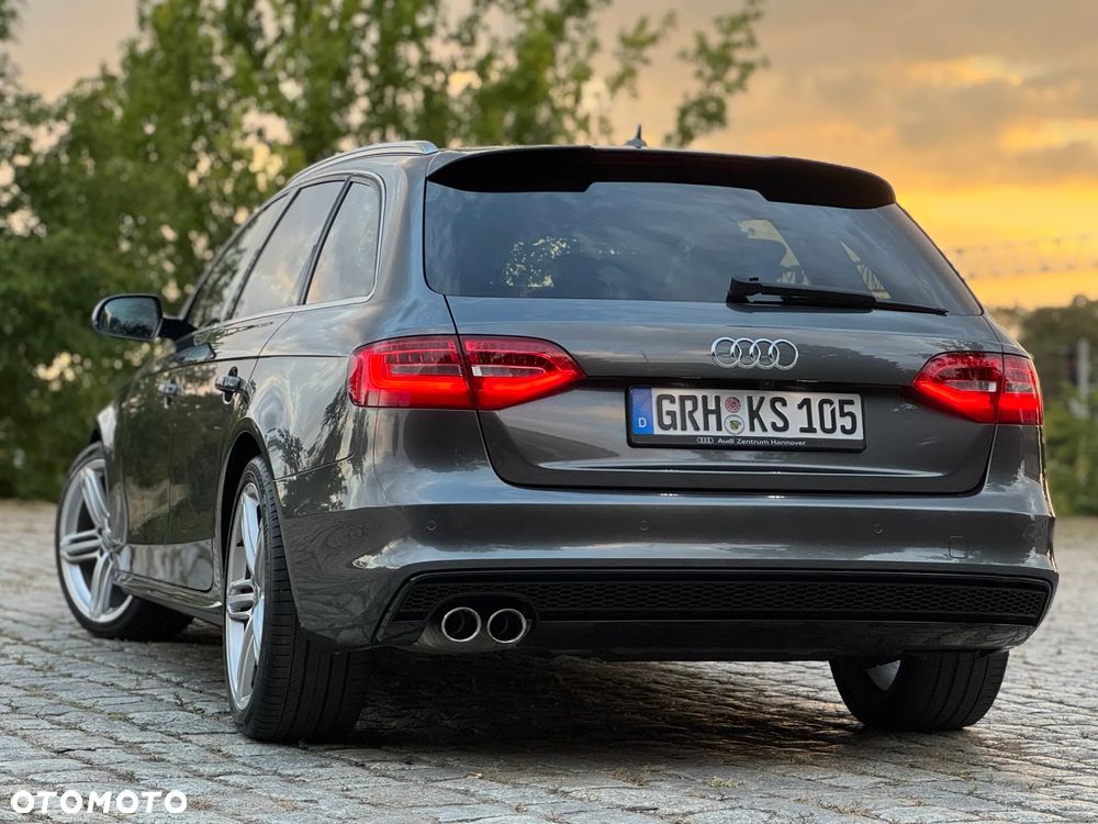 Audi A4 Avant 2.0 TDI DPF clean diesel multitronic S line Sportpaket - 24