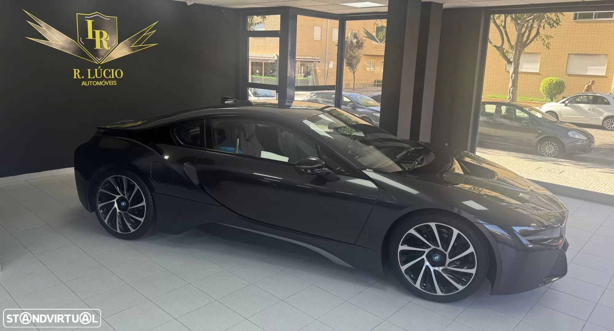 BMW i8 Standard - 8