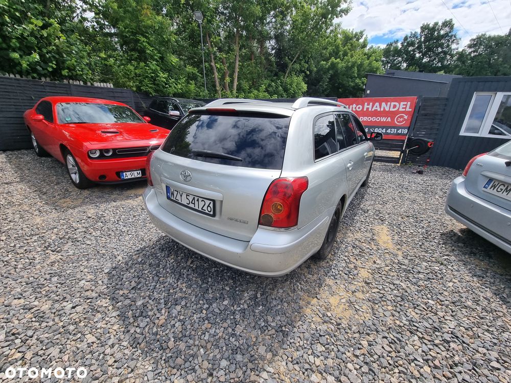 Toyota Avensis 2.0 D-4D High - 7