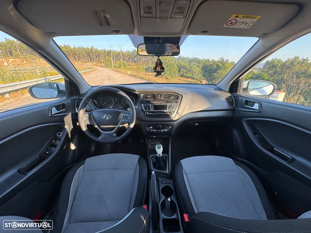 Hyundai i20 1.2 LED - 12