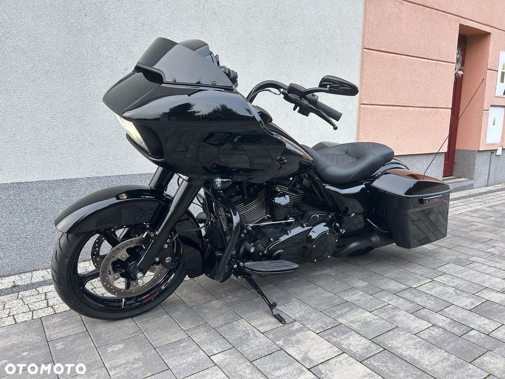 Harley-Davidson Touring Road Glide - 17