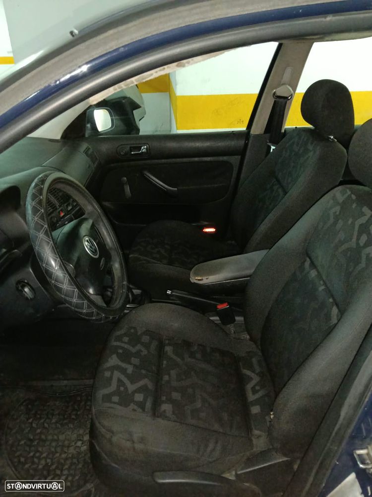 VW Golf 1.9 TDi Confortline - 7