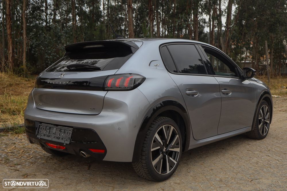 Peugeot 208 PureTech 100 GT - 29