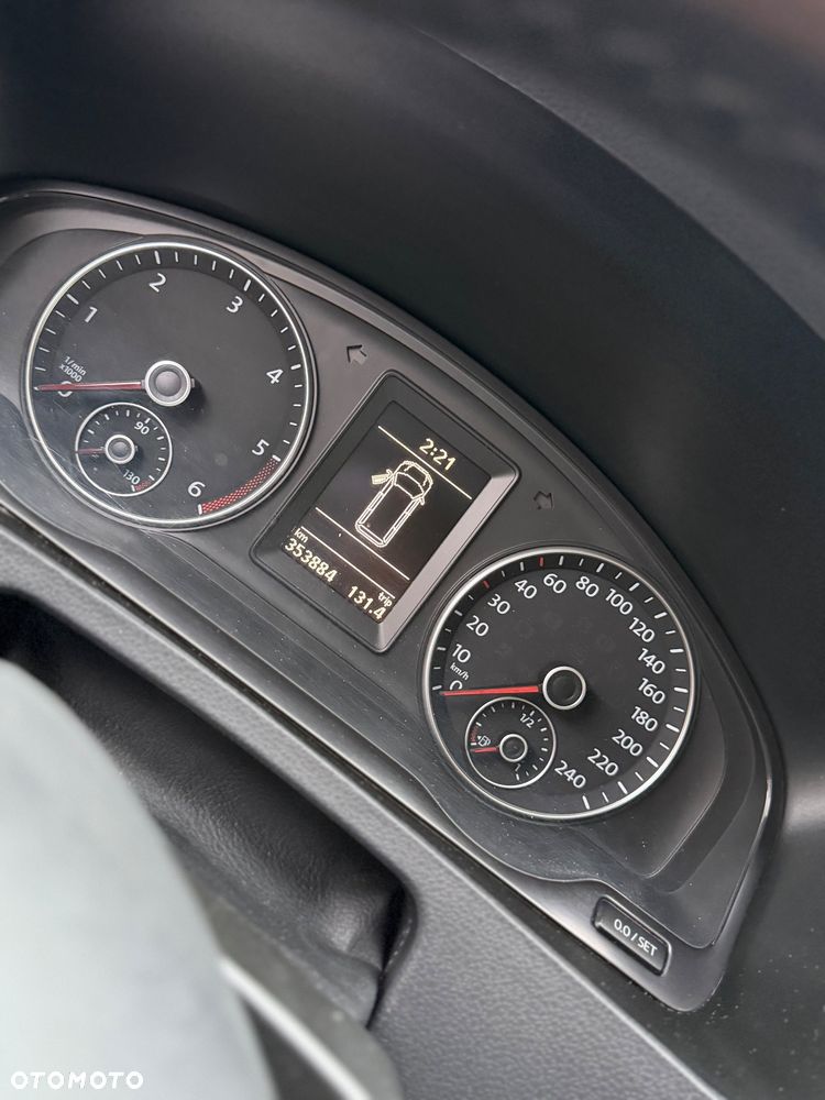 Volkswagen Transporter - 11
