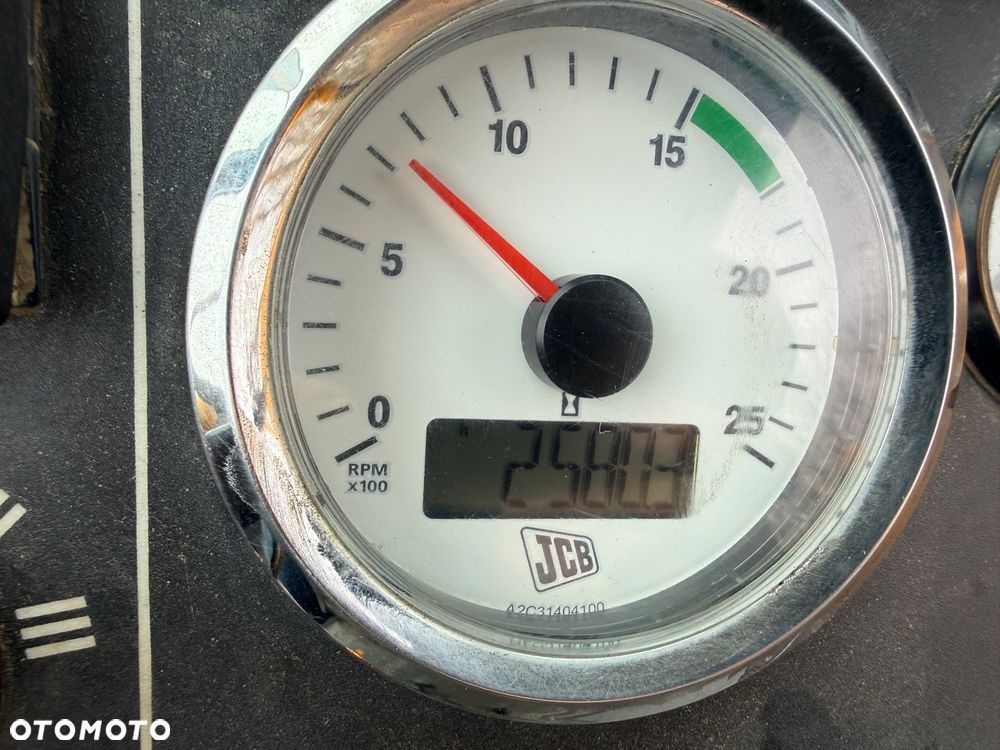 JCB 4CX TELESKOP WIDŁY 4X4X4 gotowa do pracy - 7