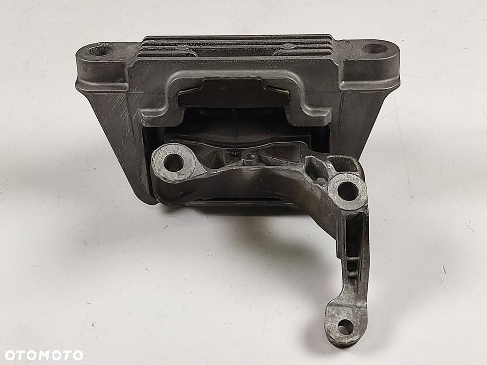 VOLVO XC40 2.0T T4 17-21r Poduszka Silnika Skrzyni - 1