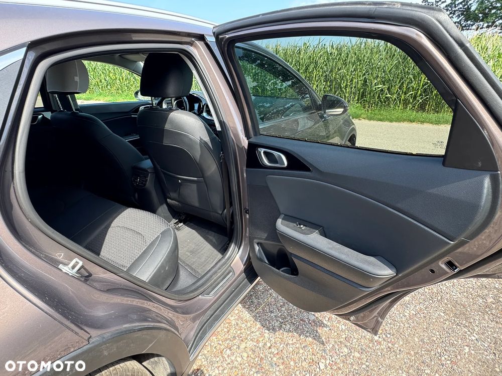Kia XCeed 1.4 T-GDI L - 28