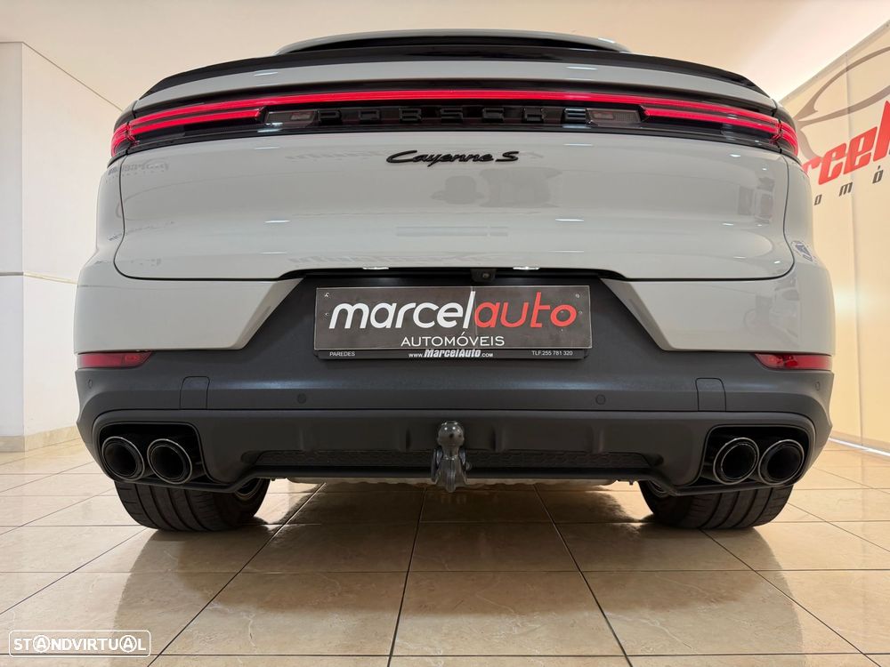 Porsche Cayenne Coupé S E-Hybrid - 12