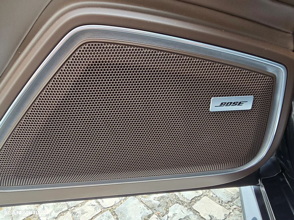 Porsche Panamera 4 E-Hybrid - 49