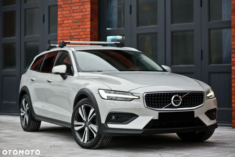 Volvo V60 Cross Country D4 AWD Geartronic Pro - 5