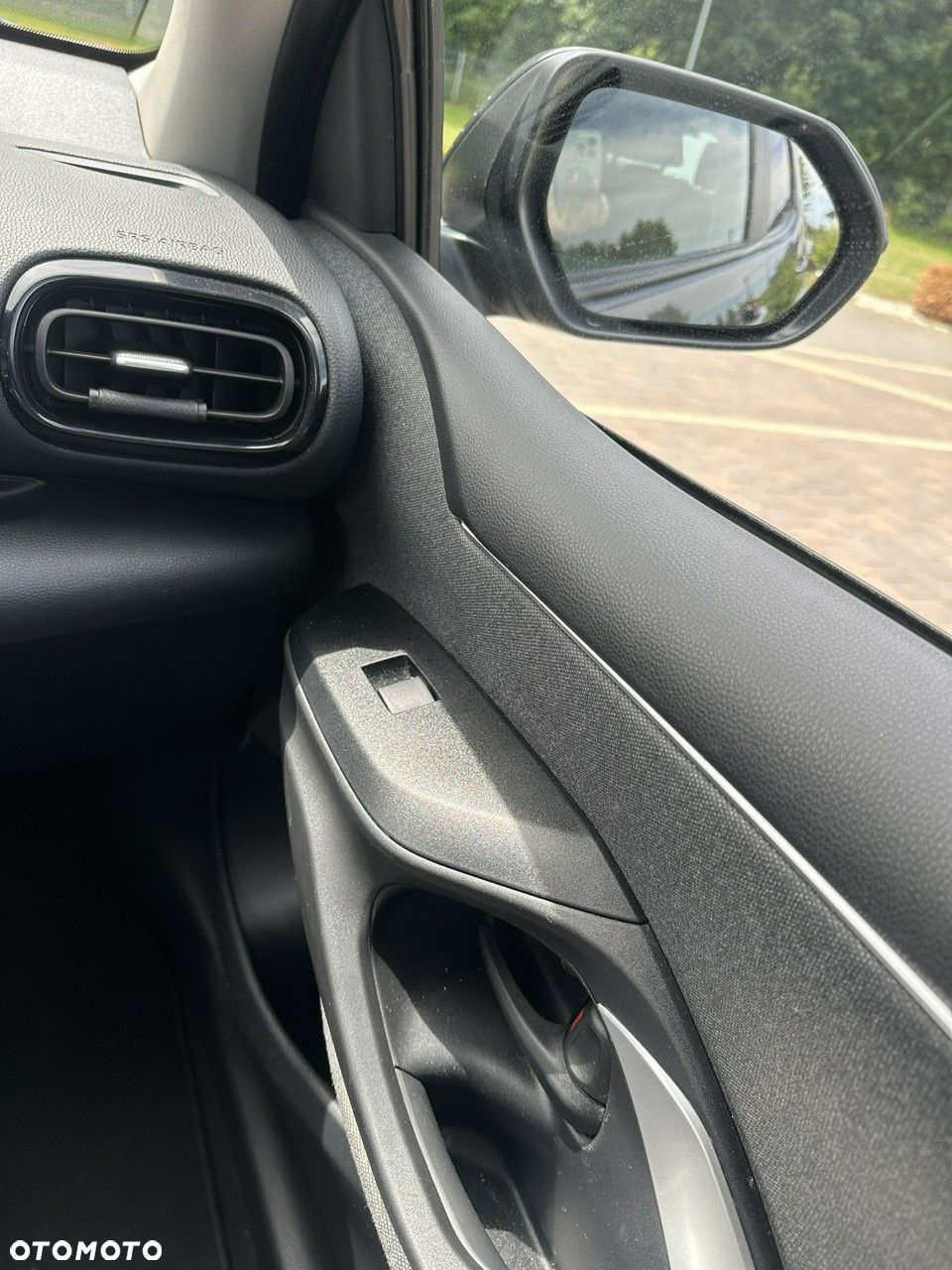 Toyota Yaris - 22