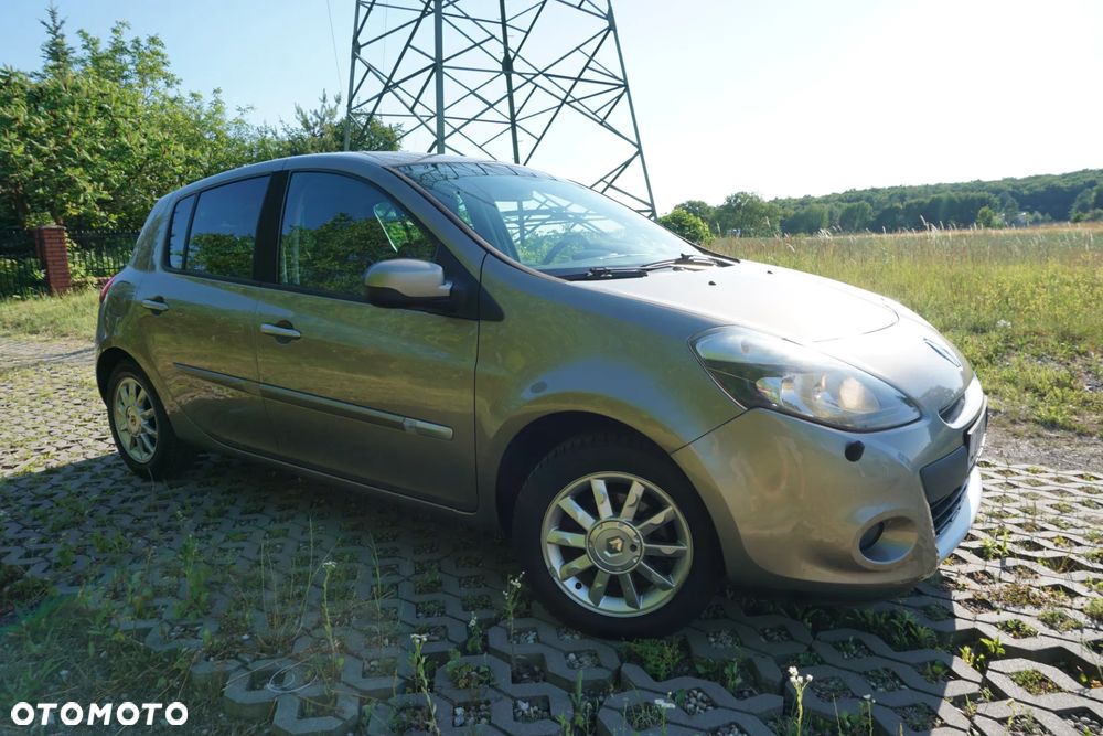 Renault Clio 1.2 16V 75 Expression - 14