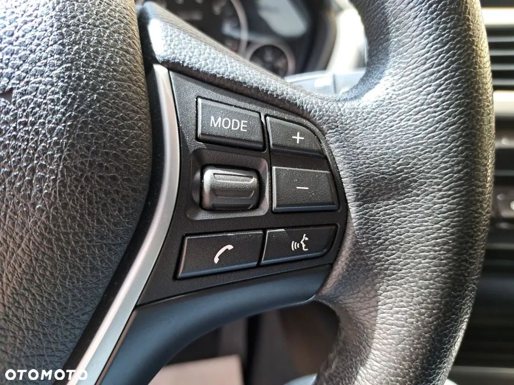 BMW Seria 3 318i GPF Advantage - 19