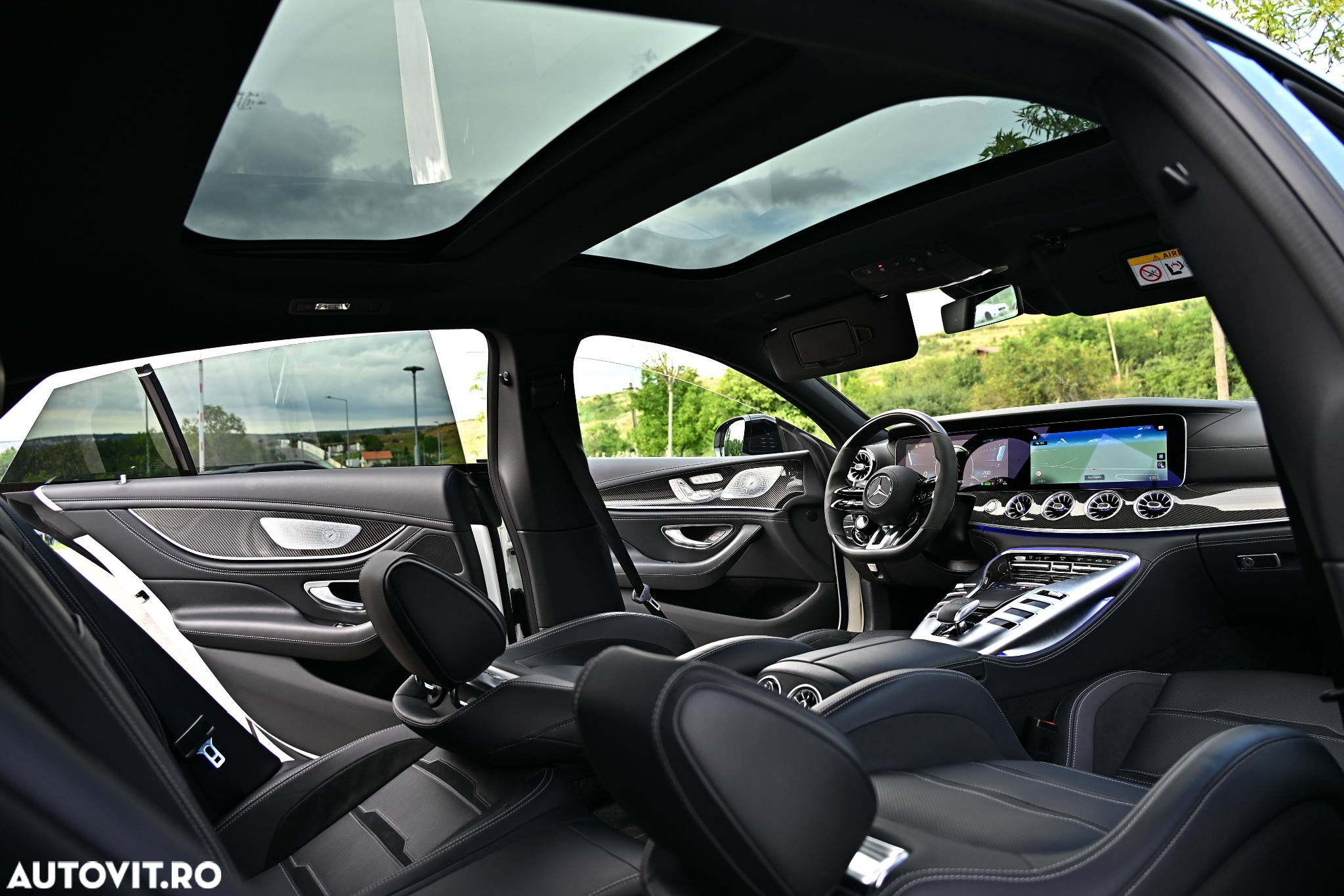 Mercedes-Benz AMG GT 53 4MATIC+ MHEV - 9