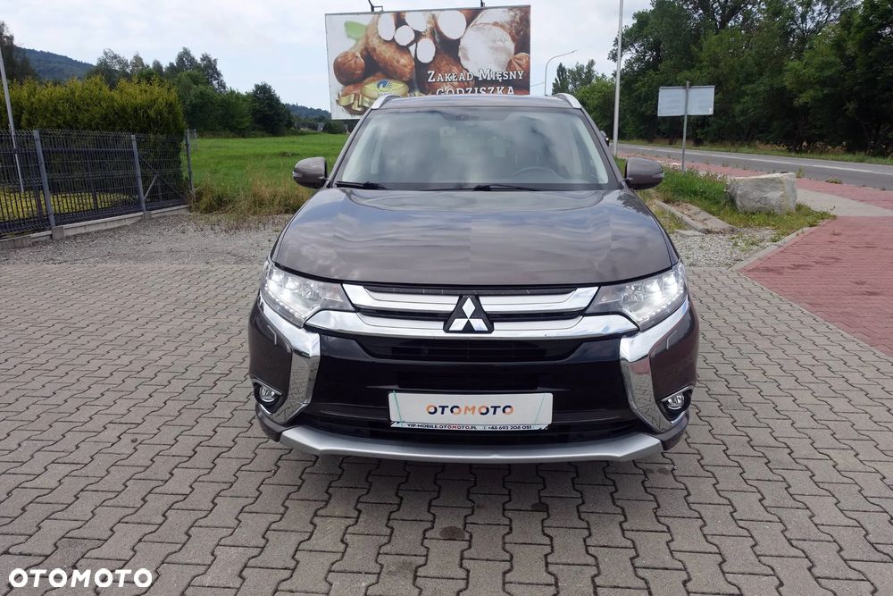 Mitsubishi Outlander 2.2 DI-D 4WD Intense - 2