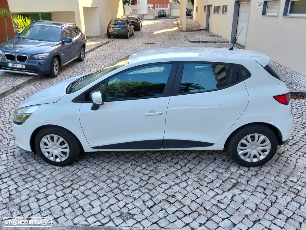 Renault Clio - 7