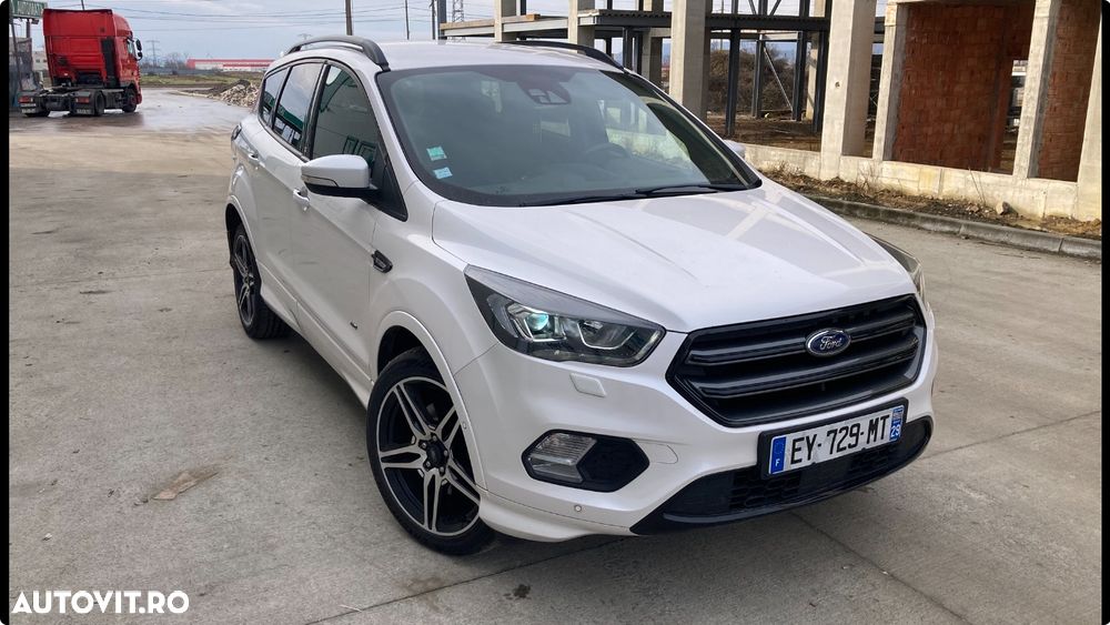 Ford Kuga 2.0 TDCi 4x4 Aut. ST-Line - 3