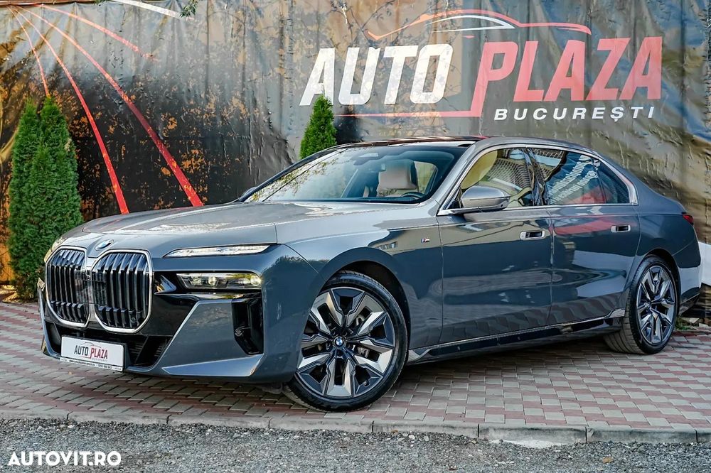 BMW Seria 7 740d xDrive MHEV - 12