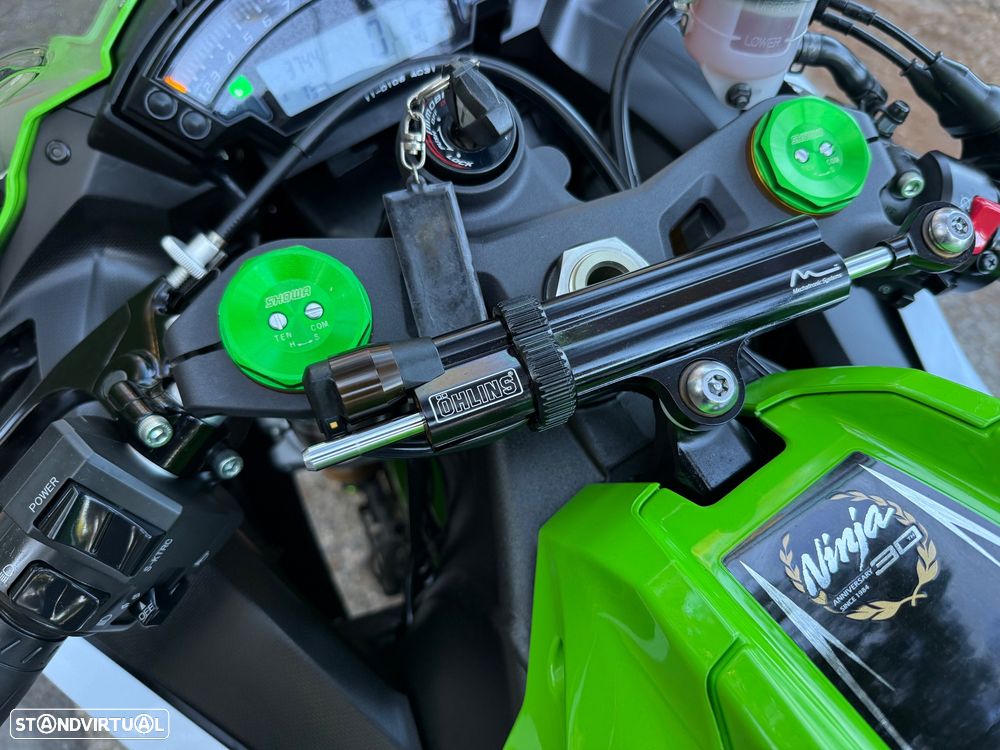 Kawasaki ZX 10 R Aniversario - 4