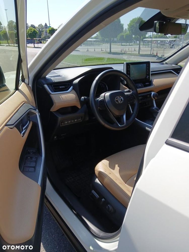 Toyota RAV4 - 21
