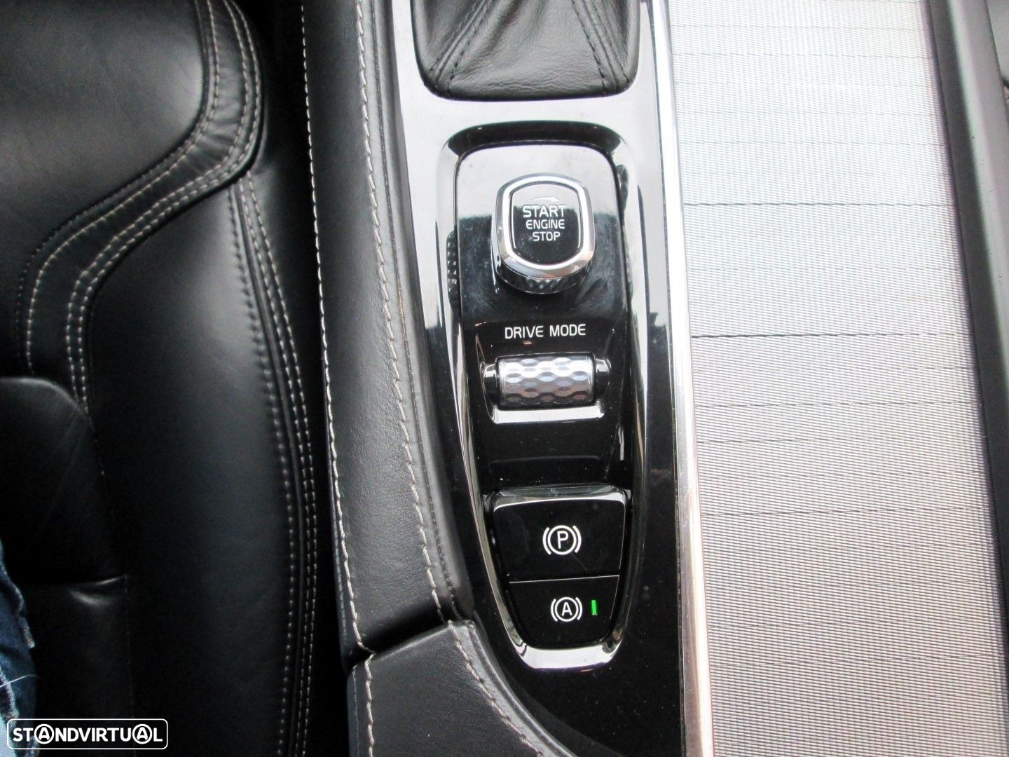Volvo XC 90 2.0 D4 Inscription - 18
