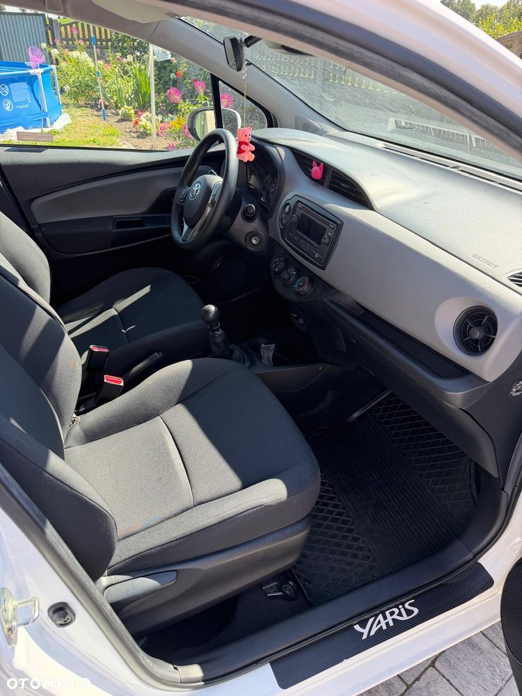 Toyota Yaris 1.5 Active - 10
