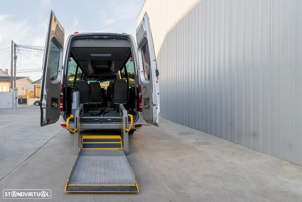 Mercedes-Benz Sprinter - 4