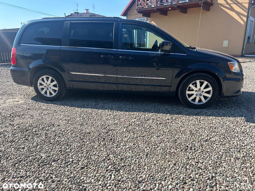 Chrysler Town & Country 3.6 Touring - 4