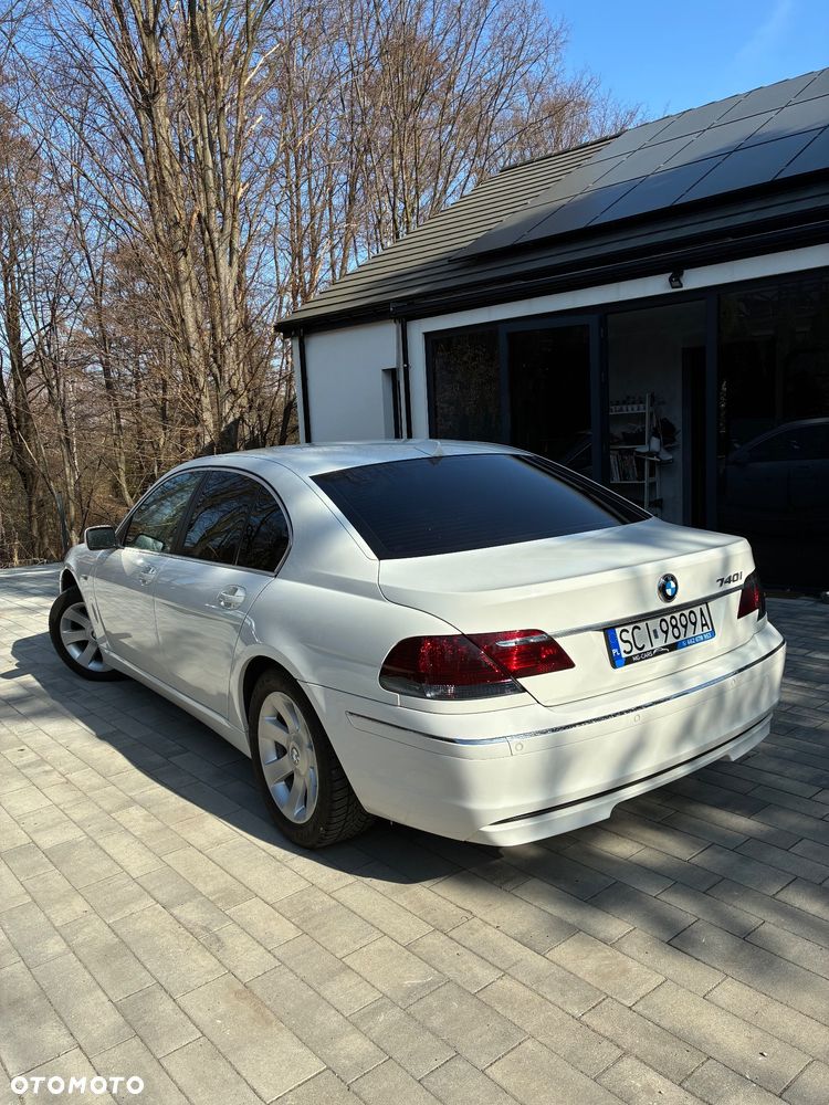 BMW Seria 7 740Li - 3