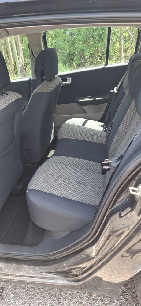 Renault Mégane 1.5 dCi Confort - 4