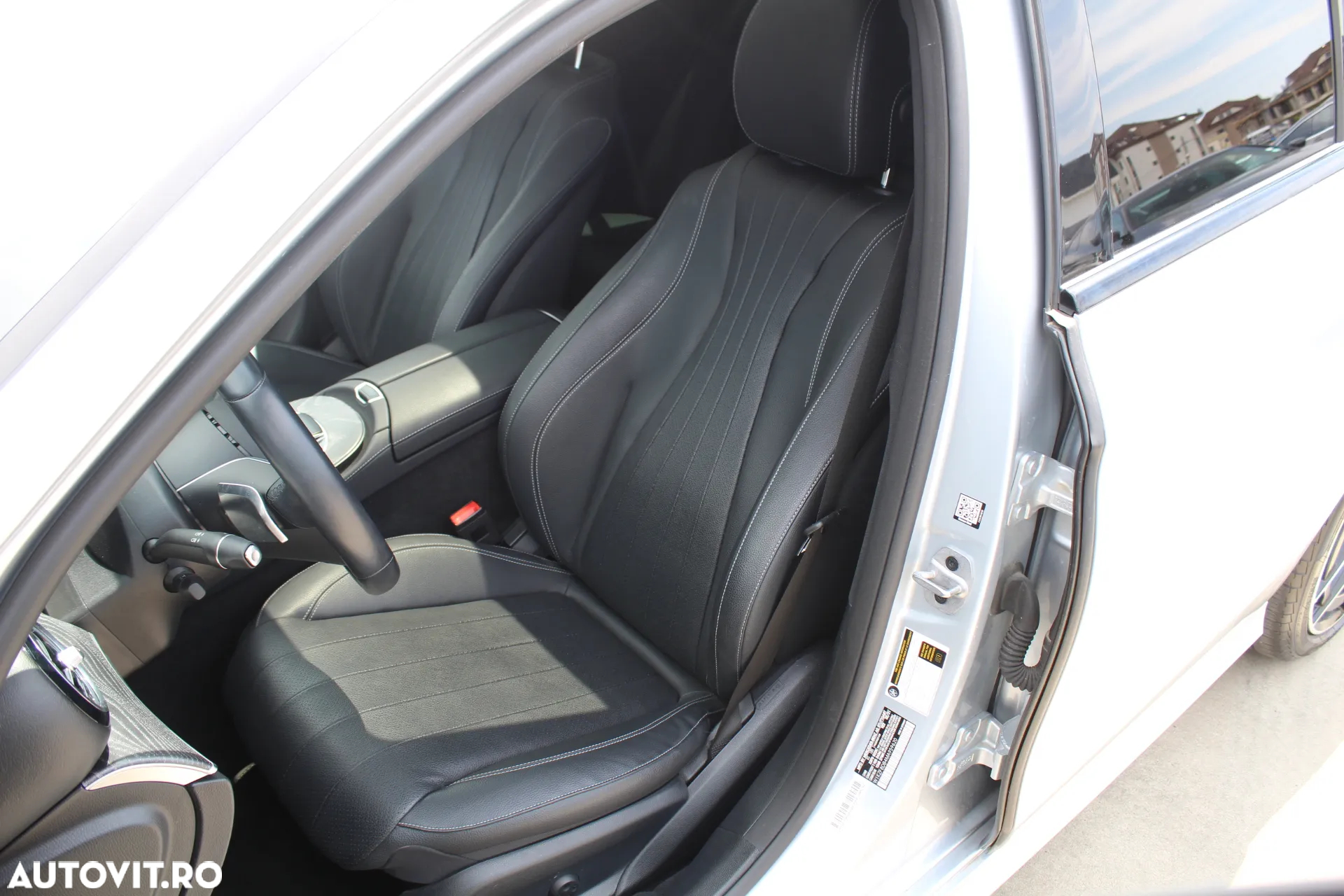 Mercedes-Benz E 300 Aut. - 22