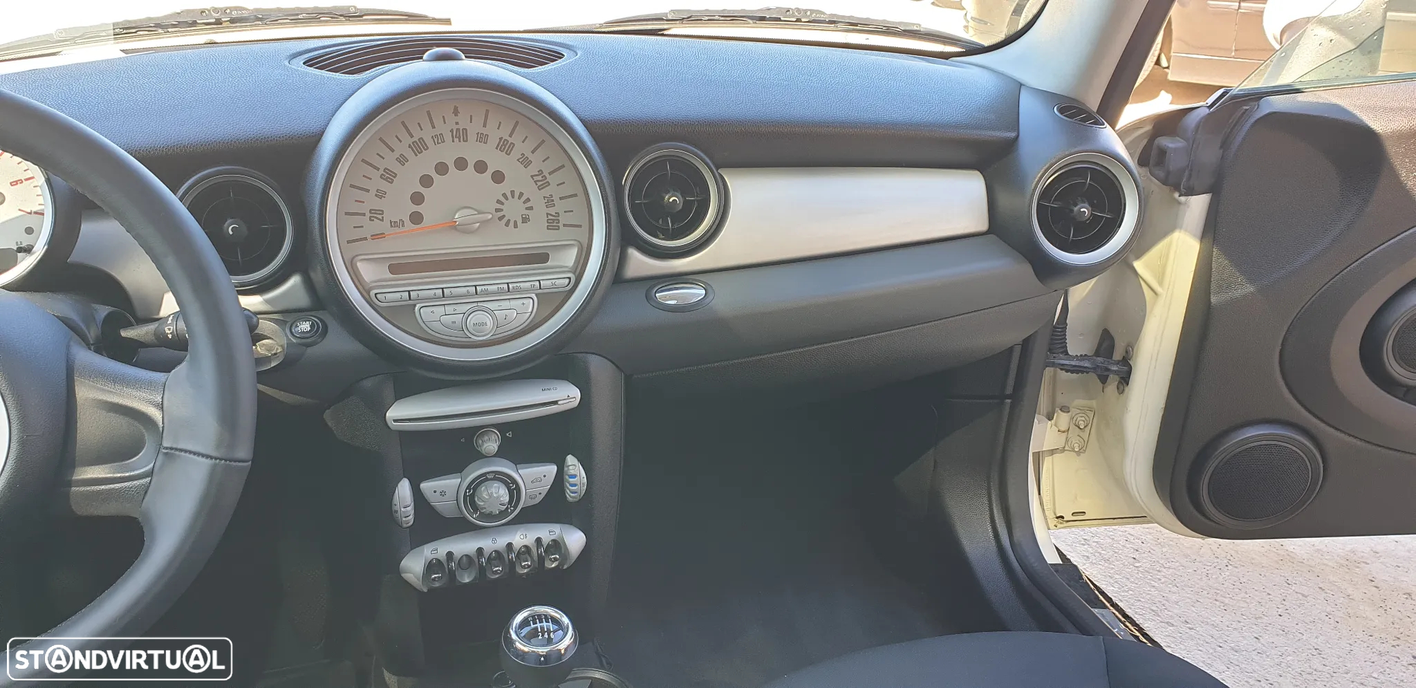 MINI 3 Portas One D - 14