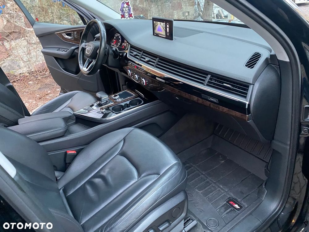 Audi Q7 - 13