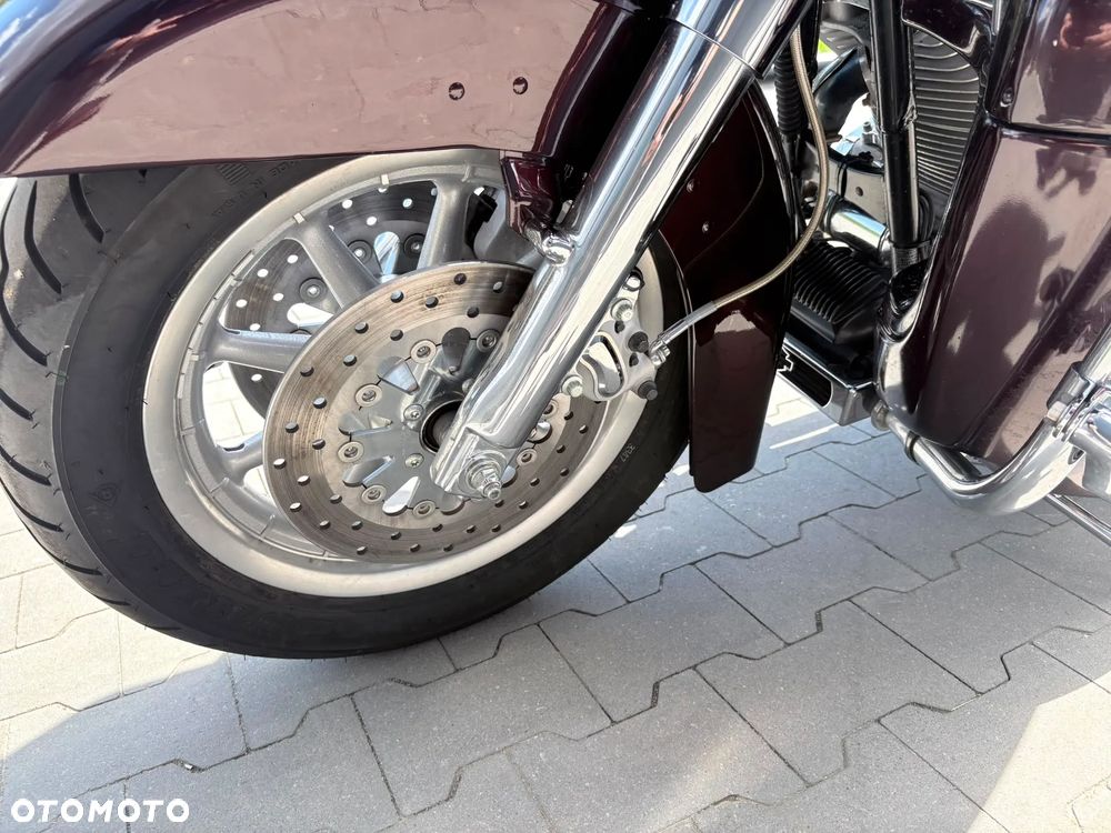 Harley-Davidson Touring Road Glide - 14