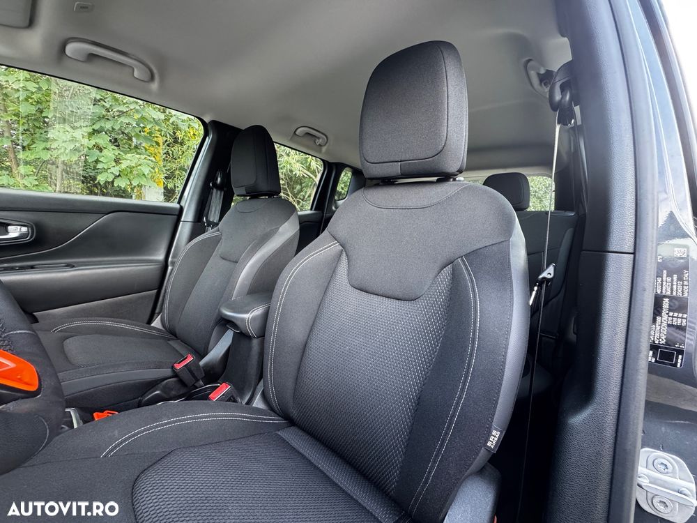 Jeep Renegade 1.3T 4xe AT6 PHEV Limited - 13