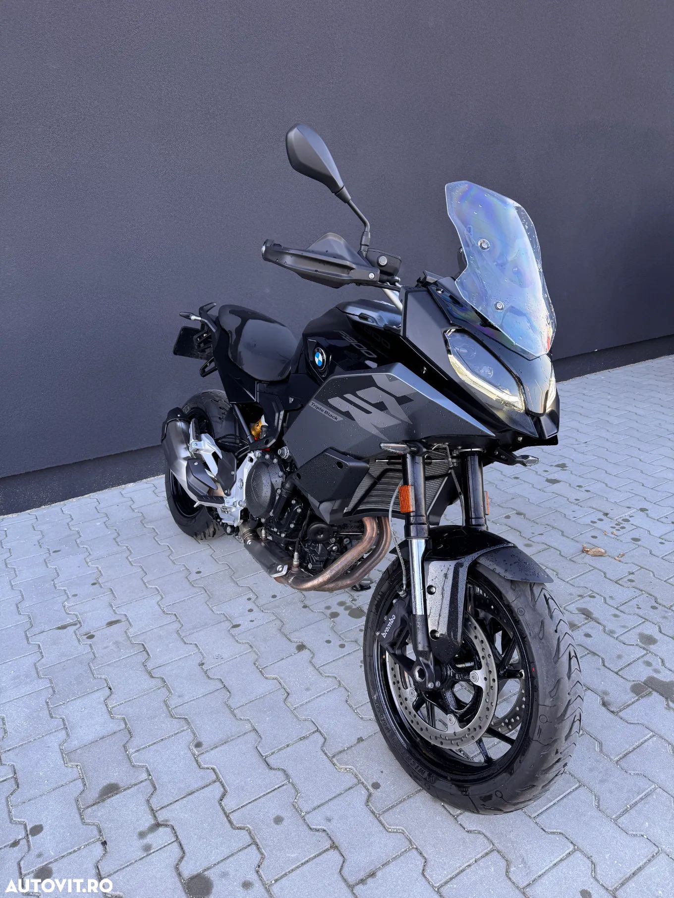 BMW F900XR - 1
