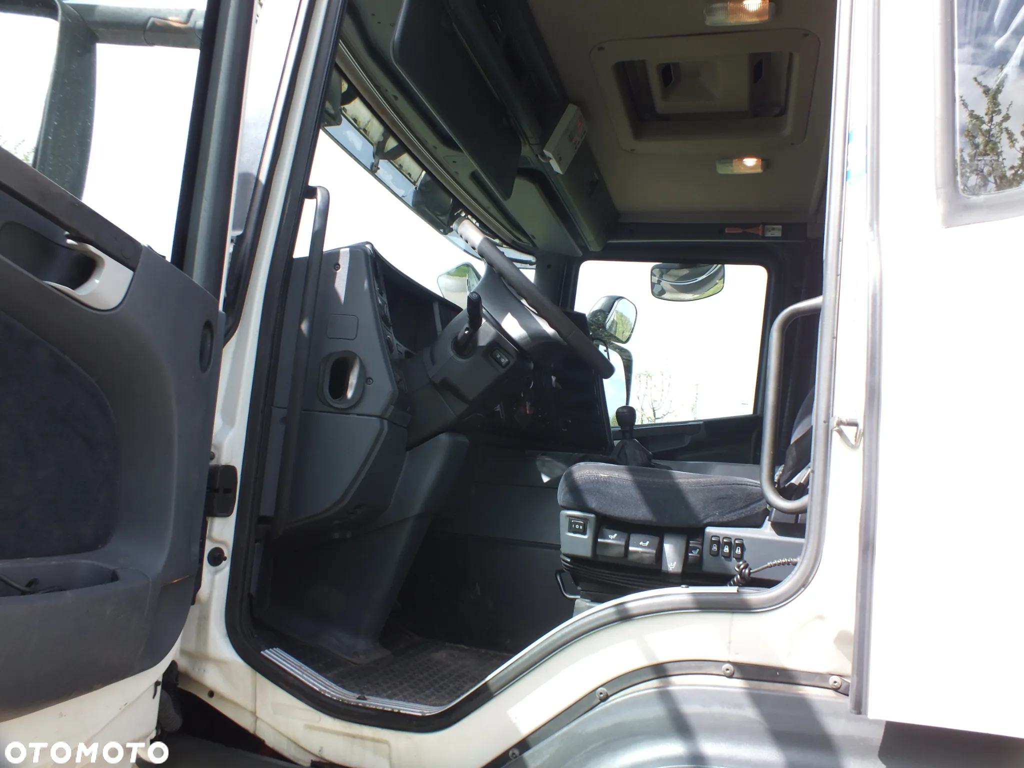 Scania P 280 - 8